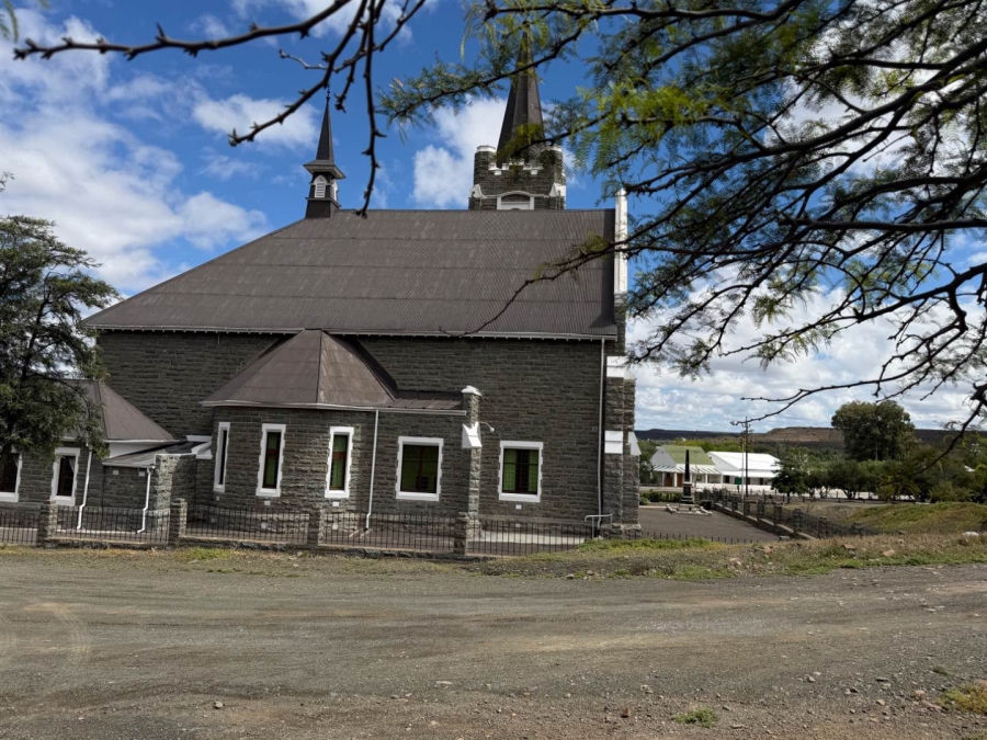 4 Bedroom Property for Sale in Merweville Western Cape